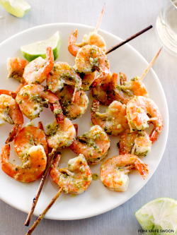 do-not-touch-my-food:  Spicy Lime Shrimp Skewers 