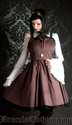 kosplaykitten:  Dracula Clothing  buy it at http://draculaclothing.com/index.php/steampunk-lolita-dress-p-778.htmlLook