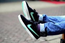 sweetsoles:  Nike SB Koston 1 - Black/Crystal Mint (by sparkystore)