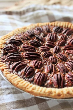 fullcravings:  Classic Pecan Pie