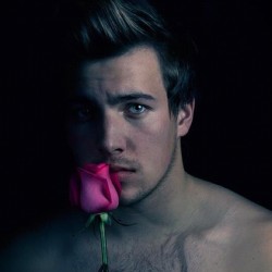 photod15:  Where the wild roses grow #male #model #handsome #sexyboy