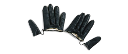 humalien:  SILK & LEATHER GLOVES FOR FINGERS FROM CAROL CHRISTIAN