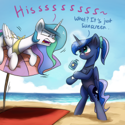asksunshineandmoonbeams:  Luna: Turns out sunscreen is a good