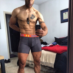 militaryanduniforms:  Me in the under armour.  Cause it is Gameday!