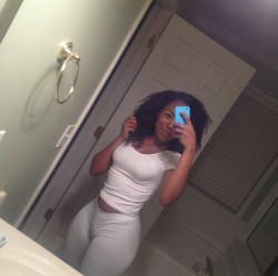 everydayphotos77:Nikki  Follow for more amateur black selfies!http://amateurblackselfies.tumblr.com/Share