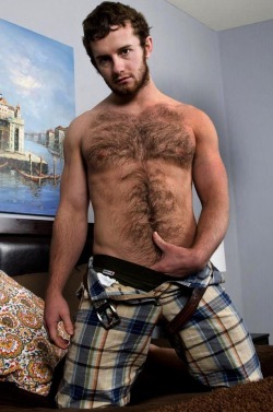 mathias-anthony08:  hairyscottishroy:  Gorgeous hairy body  