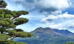 cloudair:  Sakurajima, a volcano of the Ring of Fire