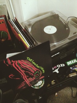 pheltlikehell:  Digging in the crates for the LP of the night