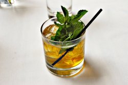 champagne-cocktail:  Mint Julep