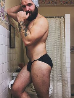 jckybriefs4me:  String briefs!