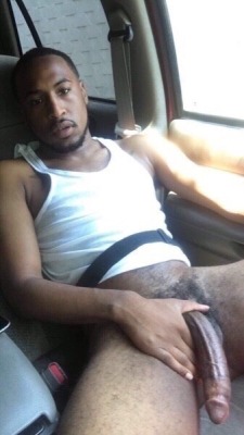 misterintact:  litbahamaboy:   At the parking lot. Sometimes