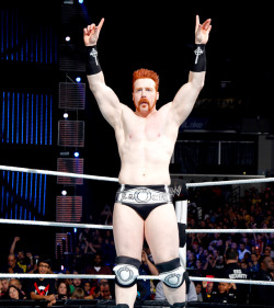 fishbulbsuplex:  Sheamus  “Come lick me up and down fella”