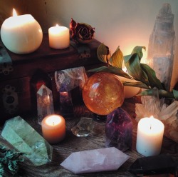 shoptheopaque:  Today’s altar ^.^ blessed be everyone!