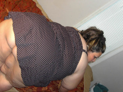 ssbbwsunni:  Follow the blog of SSBBW Sunny, a sexy XXL fat girl