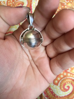 thenoodlebooty:Apparently this locket I found is meant for THE