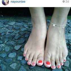 ifeetfetish:  S/O @nayouniee she has really pretty feet and a