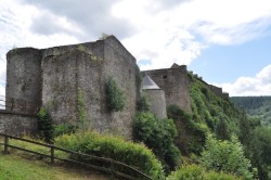 peachyarht:  Bouillon Castle, a medieval castle built in the