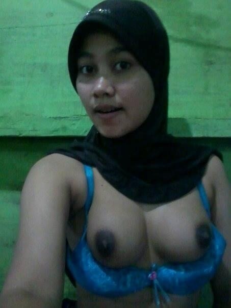 kerandut:  Ayu #awebertudung #bertudungnakal #tudungtetek 