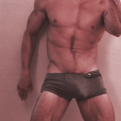 kricketz:  BIG BULGE  Nice bulge! You’re hot!