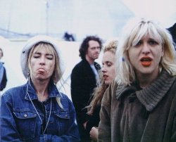 not-my-revoultion:Kim Gordon, Kat Bjelland and Courtney Love