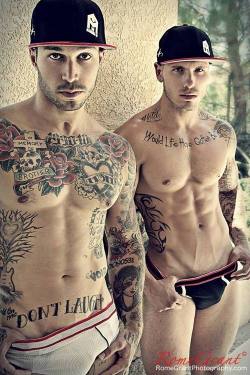 buttsnboys:  Alex Minsky on the left 