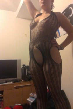 leakedselfie: crotchless lingerie is the best lingerie (f)