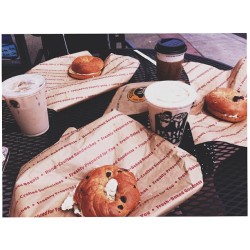 sshelbyrae:  Bagels and chai tea lattes @_toryaaa and storm (at