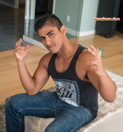 vergasyfetichesgay:  Baller & Menace from Latinboyz having