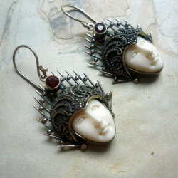 awesomeetsy:  (via Silver Filigree Dangle Earrings Hand Carved