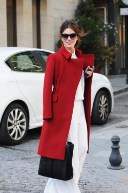 provocativewoman:  dustjacketattic:  maritsa | red maxmara coat