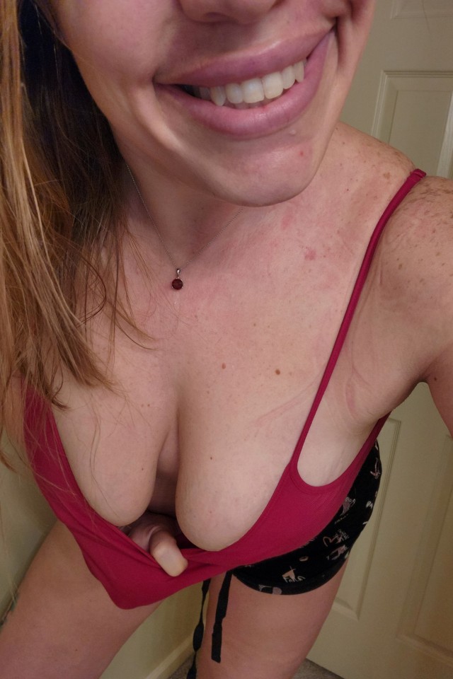 cockcrazedhotwife:Happy Saturday!Let’s have a cup of coffee