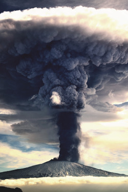 azuroworld:  Etna Eruption by Giuseppe Mario  |AZURO