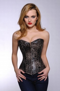 sexy-in-corset:  Corset