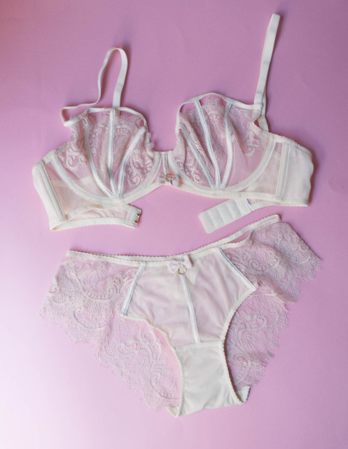 uchimada-official: Shigeko Set // Under ำ here  i want this so bad 