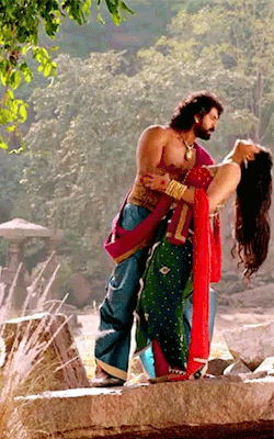 i-heart-indian-movies:  Rudhramadevi - Rana, Anushka 