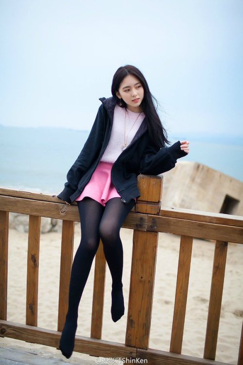COLLANTS-ASIAN-PANTYHOSE