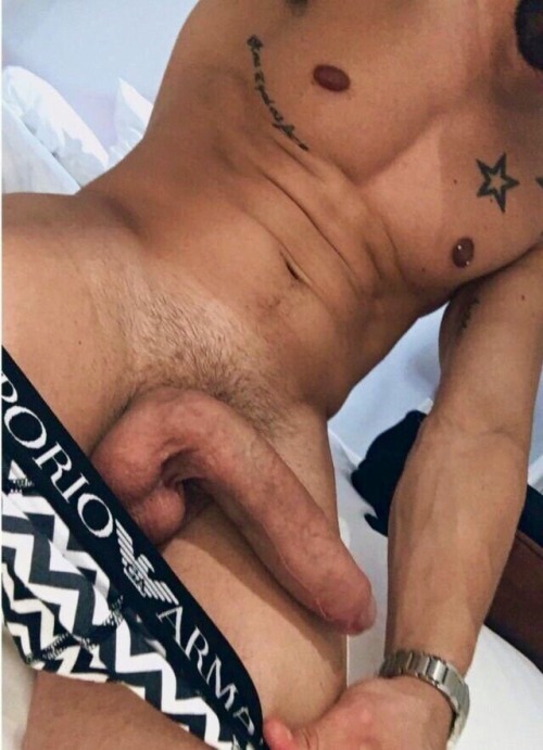 2hot2bstr8:  ..but that DICKâ™¡  ðŸŒðŸ‘€ âž¡ï¸ http://imrockhard4u.tumblr.com