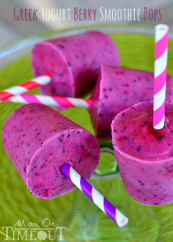 beautifulpicturesofhealthyfood:  Greek Yogurt Berry Smoothie