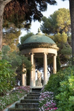 wanderlusteurope:Villa Ephrussi de Rothschild located in the