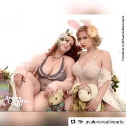 Doing Curves with Class.. #Repost @avaloncreativearts ・・・ Easter is on its way.. we got two sultry playful bunnies with Anna  @annamarxmodeling and Lolita @la.la.lolita  #blonde #ginger #bunniesofinstagram #bodypositivity #baltimore #avaloncreativearts