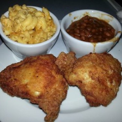 afro-arts:  Hughley’s Southern Cuisine   hawaiimilitarycatering.com