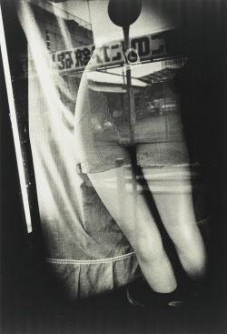 zzzze:  Daido Moriyama, From the Series Tokyo, Meshed World,1978
