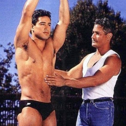 boys-and-popculture: Mario Lopez