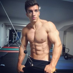 beautifulandhotguy:  lumbrjax:  Instagram user @tim_gabel http://ift.tt/1jGeUKq