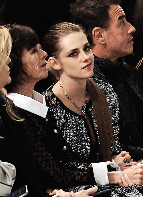 Kristen Stewart - Paris in Rome 2015/’16 Metiers d’Art Show (dec. 1)