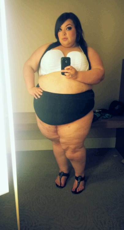 bigcutieaspen:  Went shopping the other day! Loved this swim top :) 