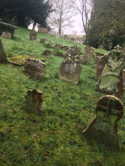 josh-collides-with-the-sykes:Went to Gloucestershire. Saw graveyards