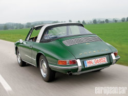 german-cars-after-1945:  1967 Porsche 911 Targawww.german-cars-after-1945.tumblr.com