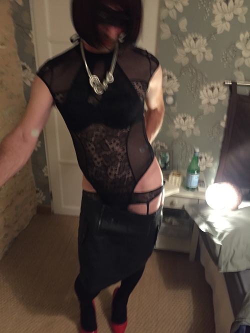 Very sexy Claire….