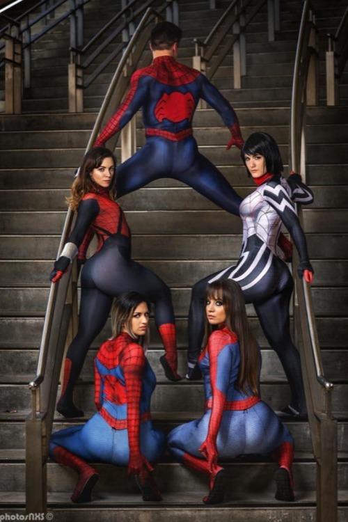 cosplay-booties:  Squad Goals [Jackie & friends]